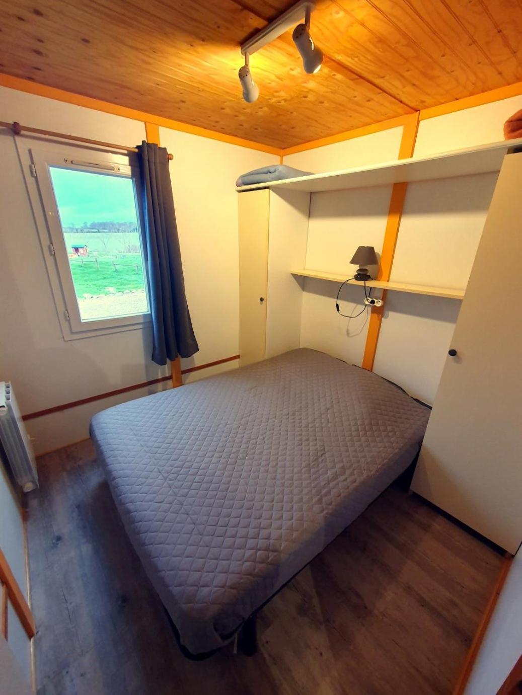 Les Chalets Du Quignon Autry-le-Chatel Esterno foto